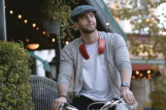 Cleer Halo Altavoz Inteligente Portátil con Cuello Bluetooth y Asistente de Google (Rojo)